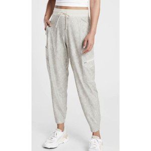 ATHLETA venture printed pants in viper gray size 0